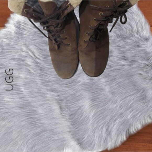 UGG "ZEA" Wedge Suede Leather Waterproof Snow Boots- Size 8US - Picture 9 of 13